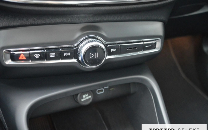 Volvo XC 40 cena 199900 przebieg: 34061, rok produkcji 2022 z Poznań małe 407